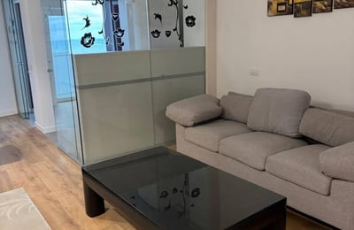 Аренда комфортной 3-комнатной квартиры 80 м² в районе Faleza Nord, Констанца, Румыния